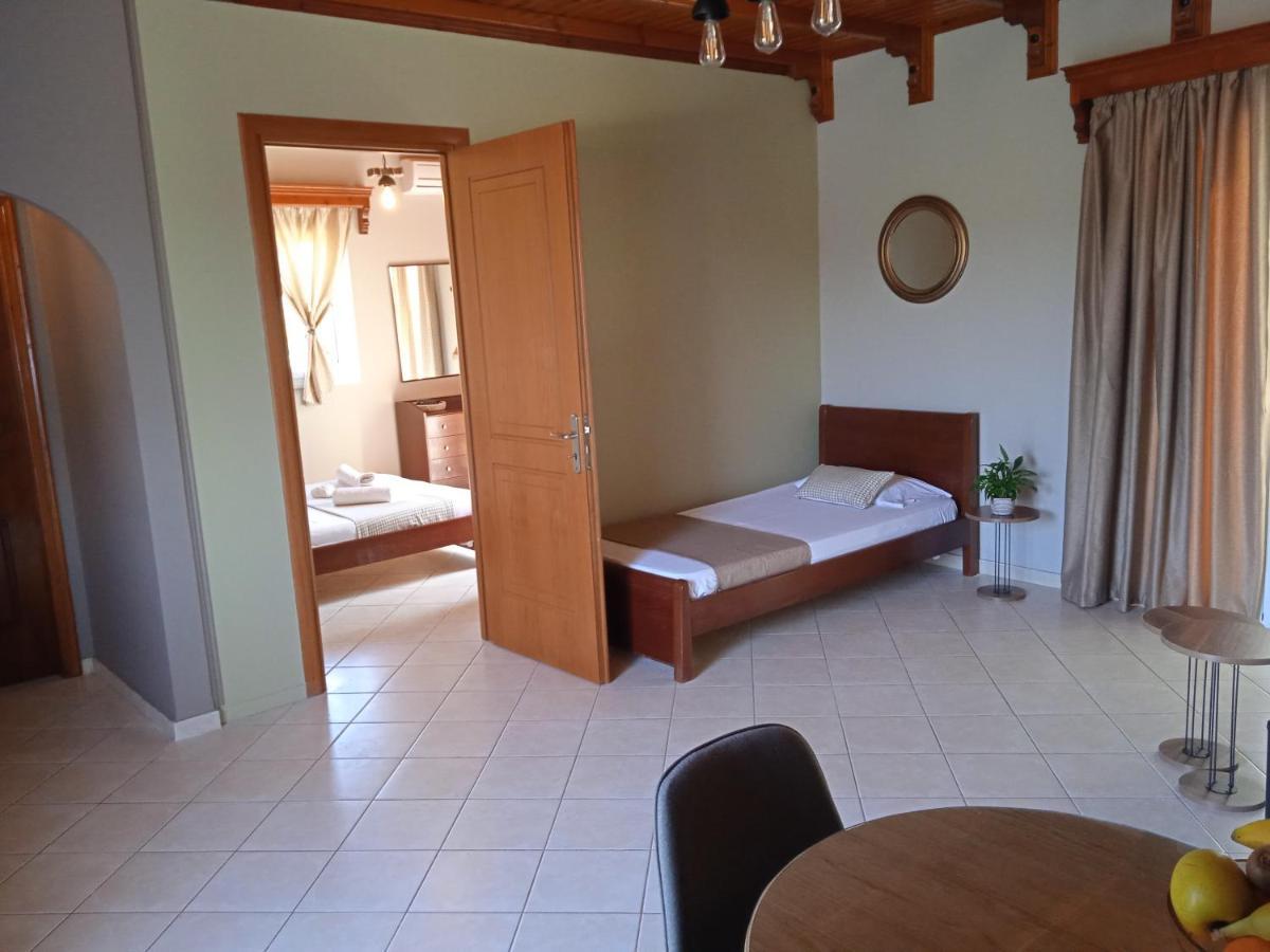 Katerina House Apartment Finikounta