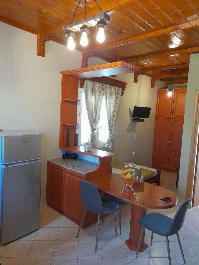 Katerina House Apartment Finikounta